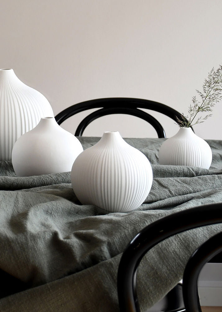 Storefactory FRÖBACKEN - medium white structure vase